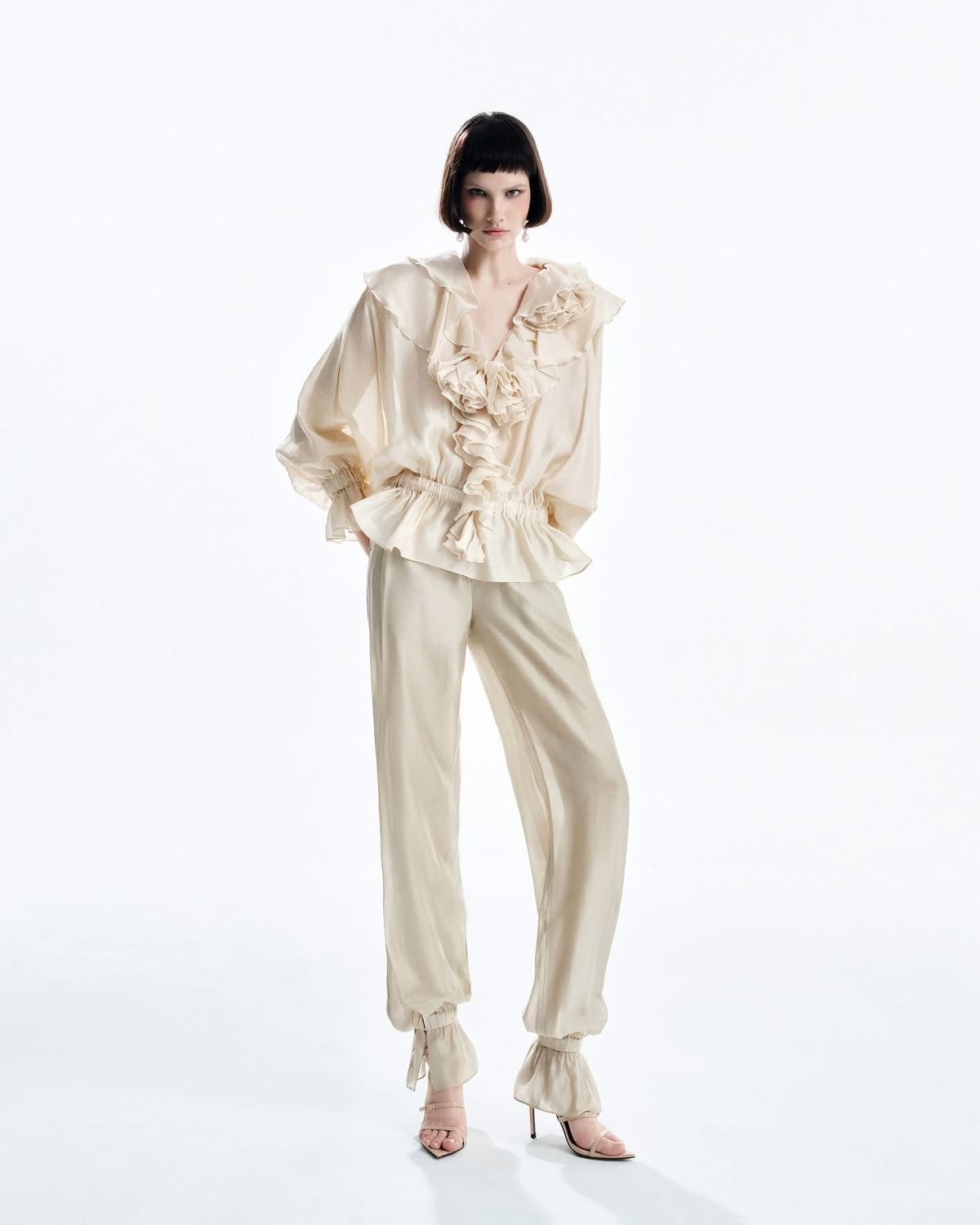 MUST HAVE Ruffled V-Neck Blouse &amp; Baggy Trousers