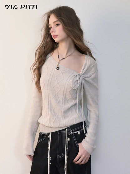 VIA PITTI VIADK566 Lace up long sleeved knitted sweater
