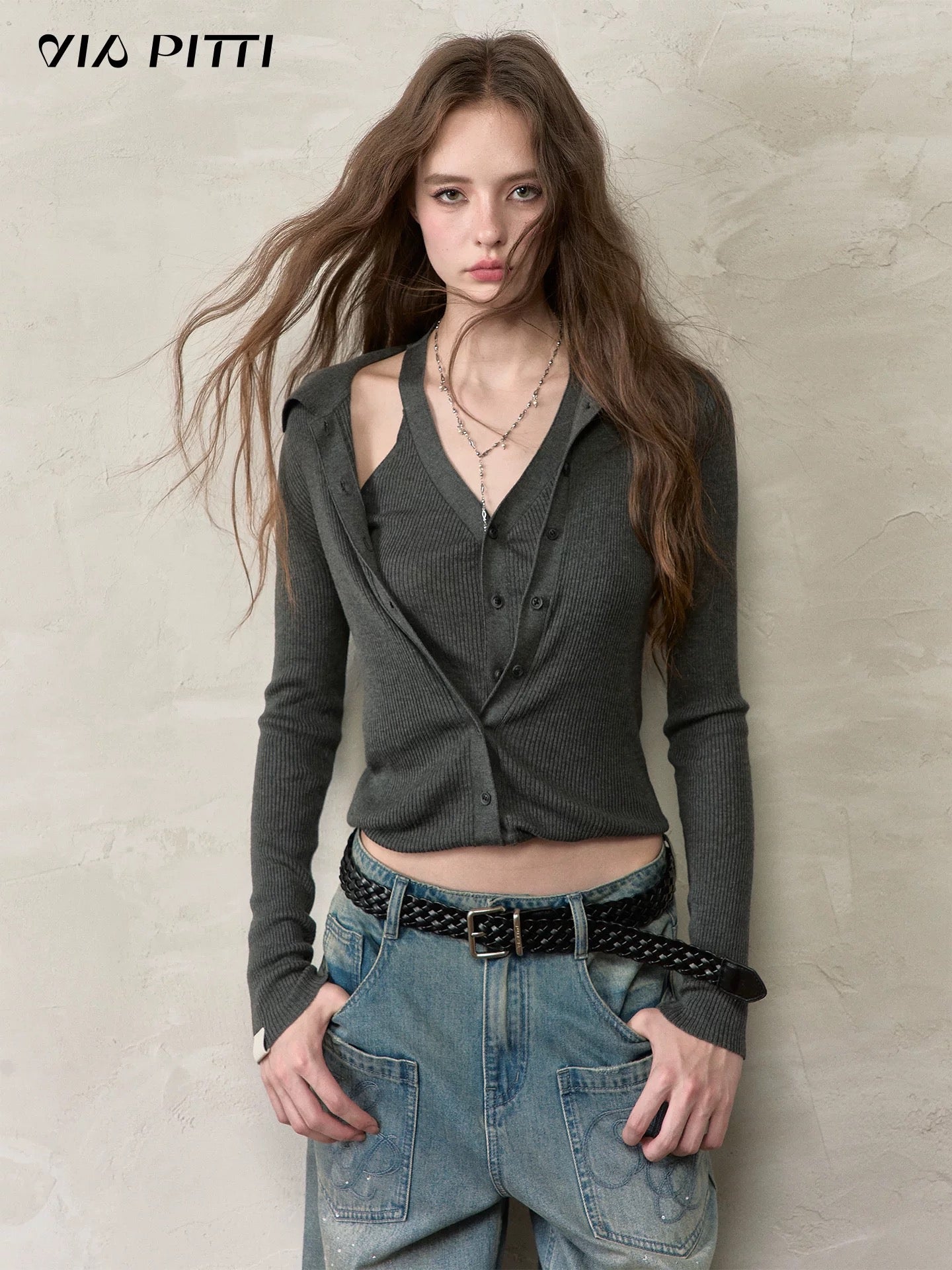 VIA PITTI VIADK593 Lace up long sleeved knitted sweater