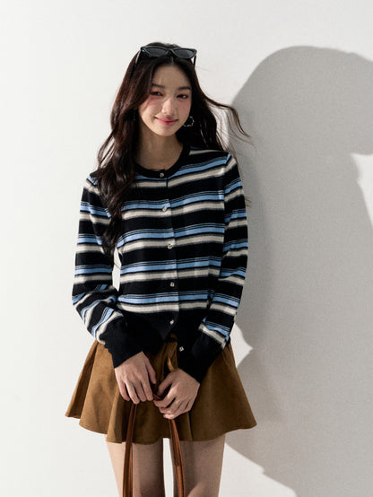 Lafreedom LAF350921 Round neck striped knitted cardigan