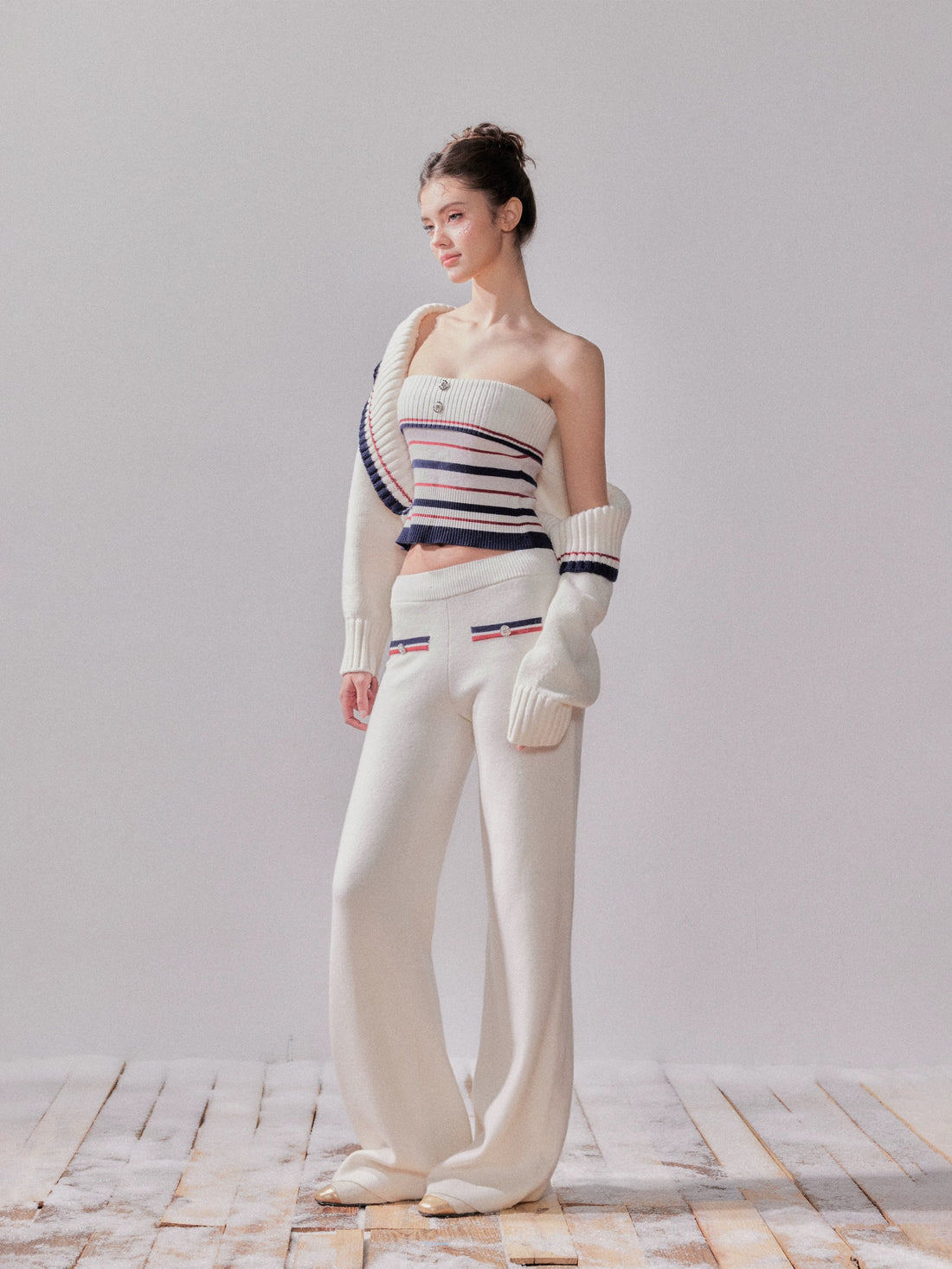 YZZI HE Lazy style striped knitted cardigan + pants set (White)