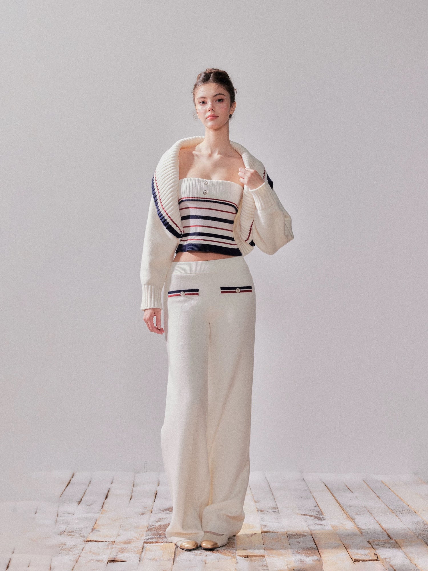 YZZI HE Lazy style striped knitted cardigan + pants set (White)