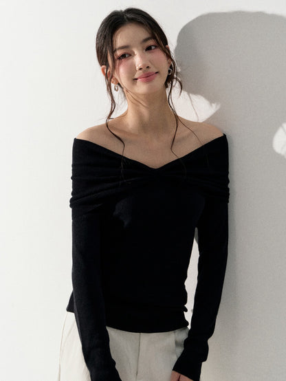 Lafreedom LAF350917 Simple off-shoulder knit sweater