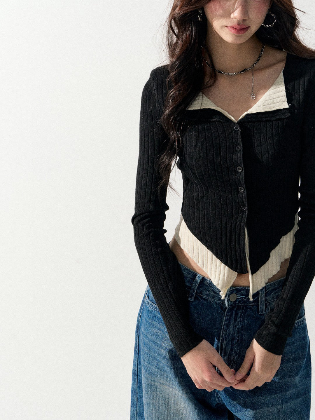 Lafreedom LAF350916 Fake two-piece color-block V-neck knit sweater