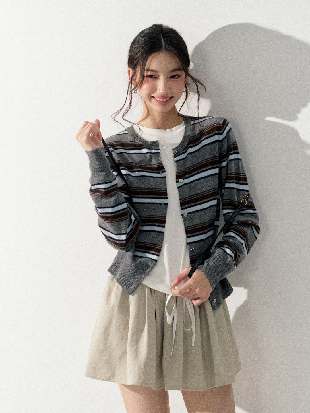 Lafreedom LAF350921 Round neck striped knitted cardigan