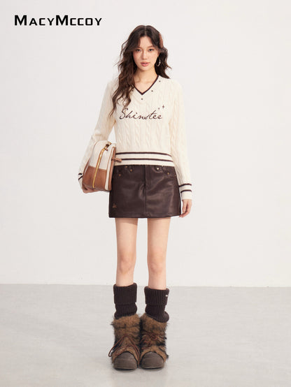 MacyMccoy MMC2025228 Fake two V-neck embroidered sweaters