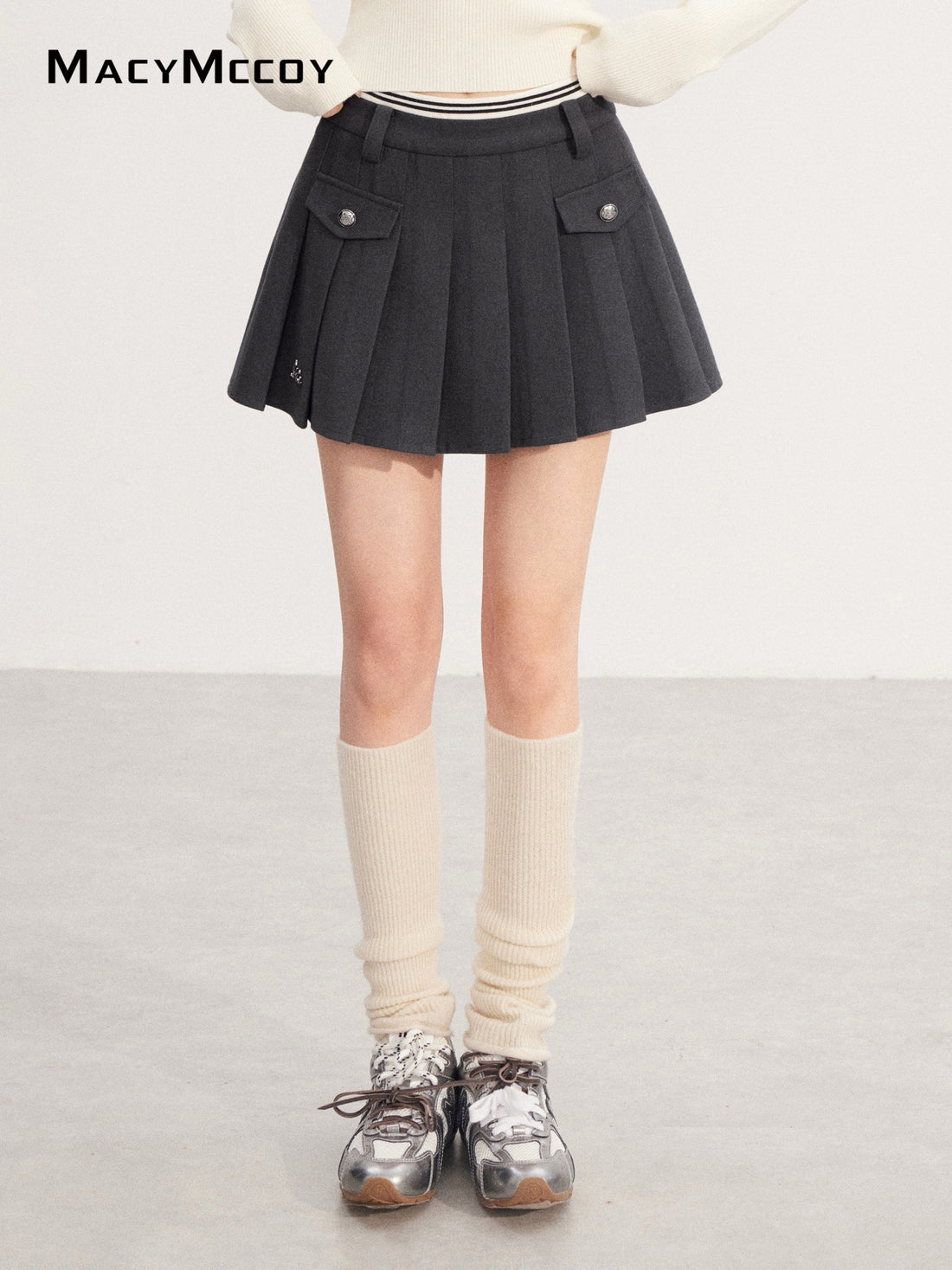 MacyMccoy MMC2025238 A-line high waisted pleated skirt