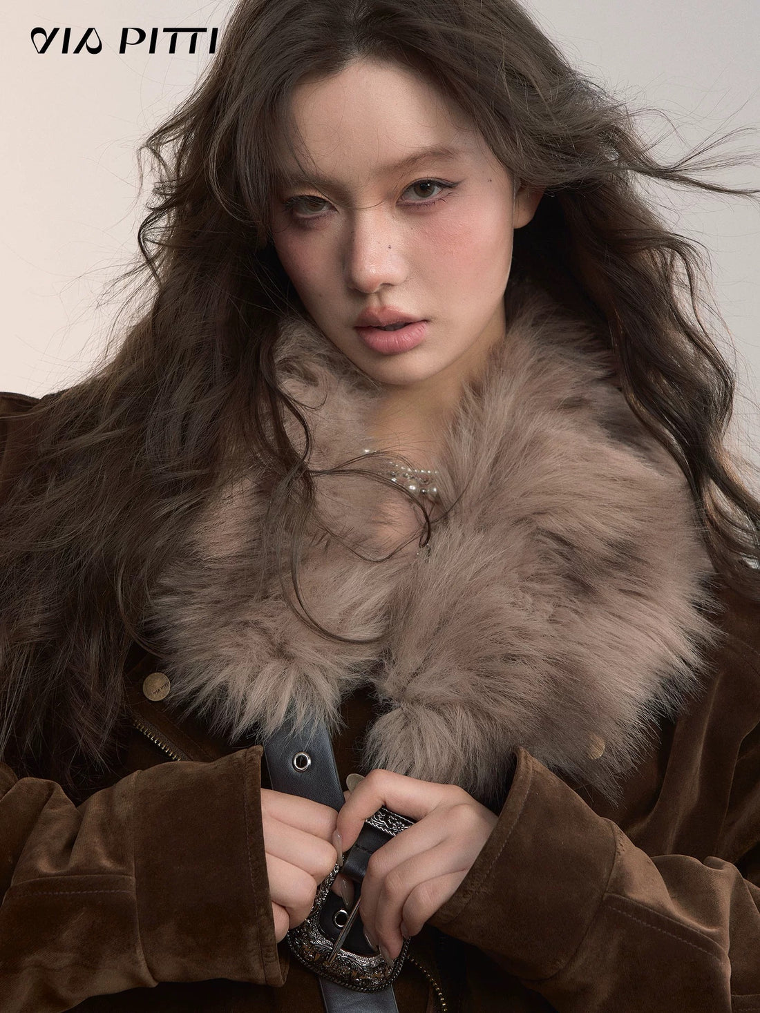 VIA PITTI VIAAA033 Three-Function Leather Belt &amp; Fur Shawl