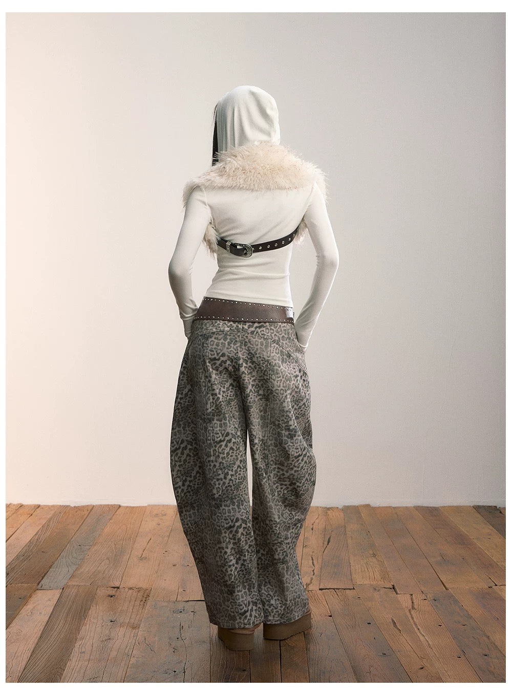 VIA PITTI VIAAA033 Three-Function Leather Belt &amp; Fur Shawl