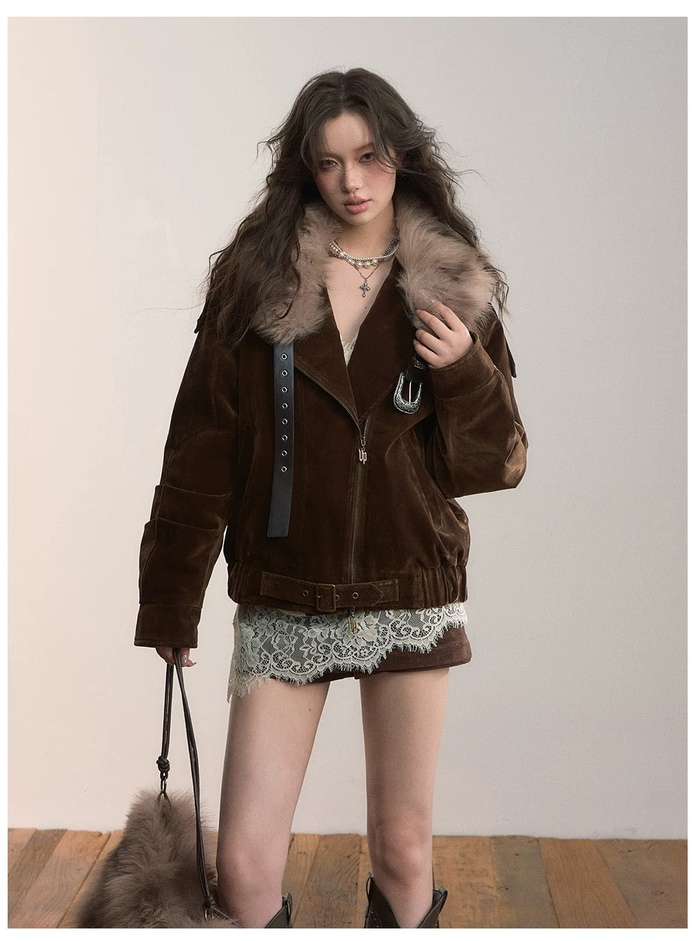 VIA PITTI VIAAA033 Three-Function Leather Belt &amp; Fur Shawl