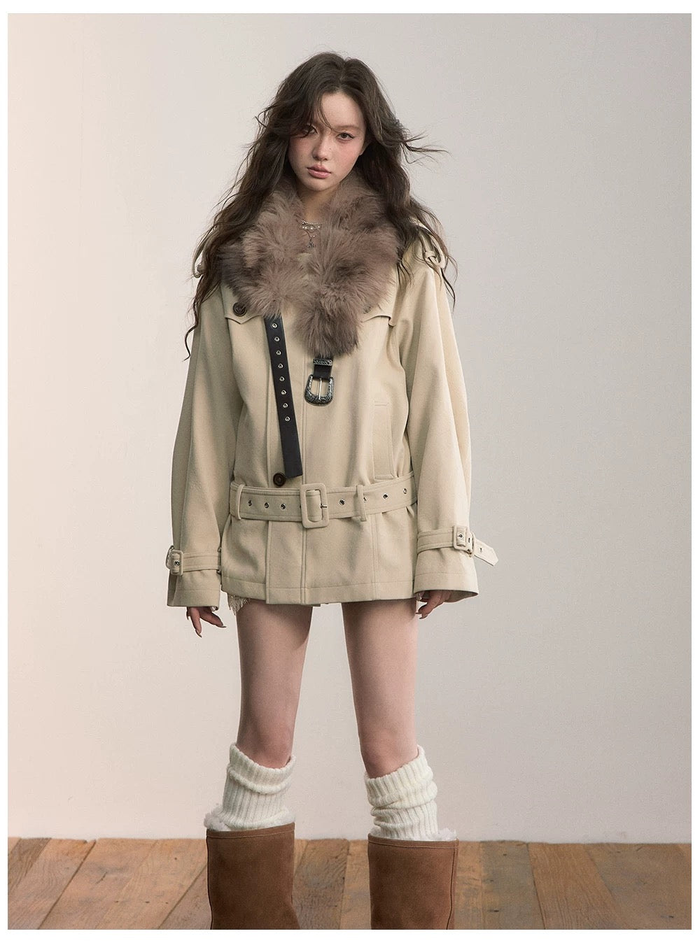 VIA PITTI VIAAA033 Three-Function Leather Belt &amp; Fur Shawl