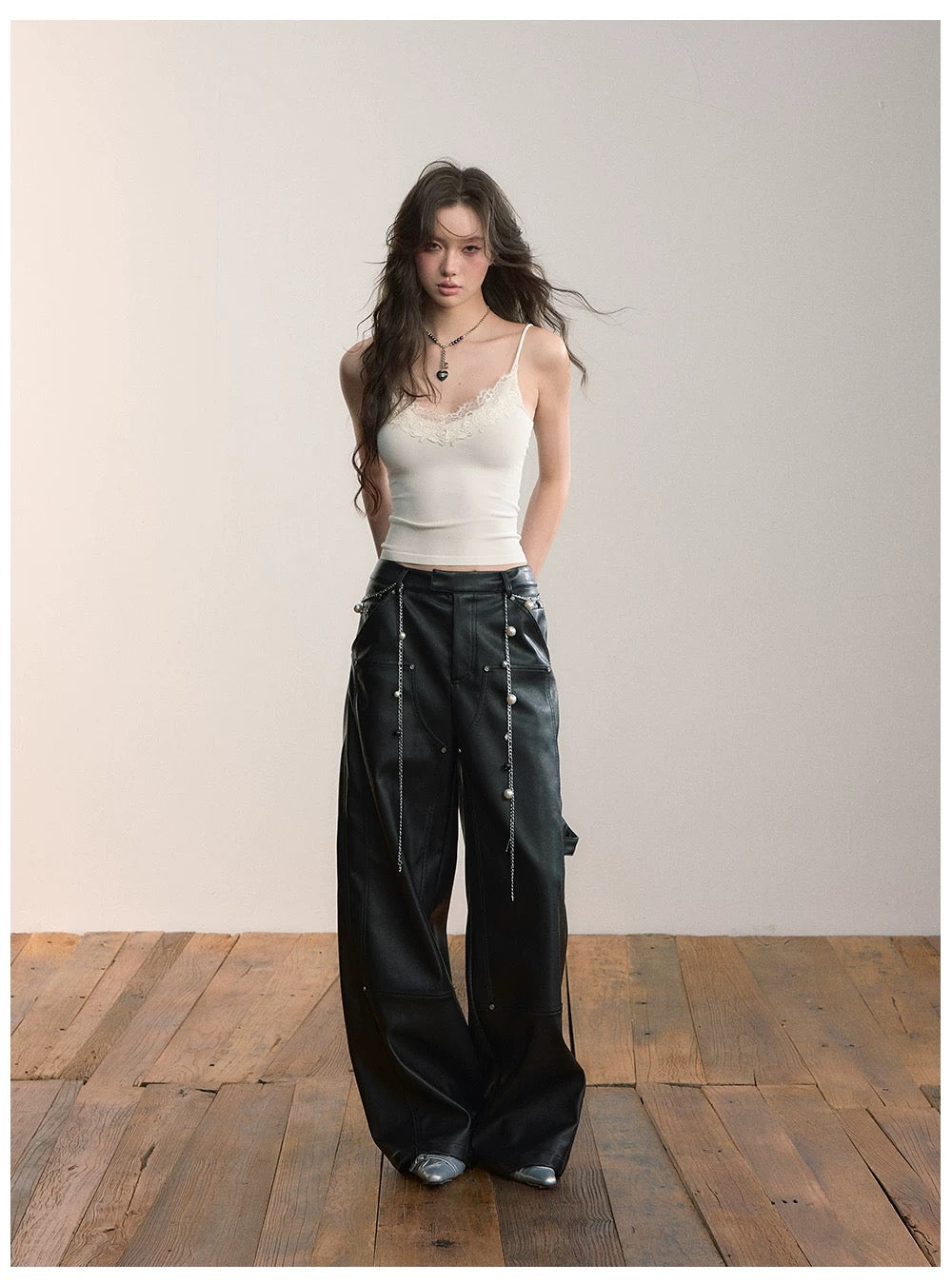 VIA PITTI VIADP581 PU leather pants with ribbon rivets