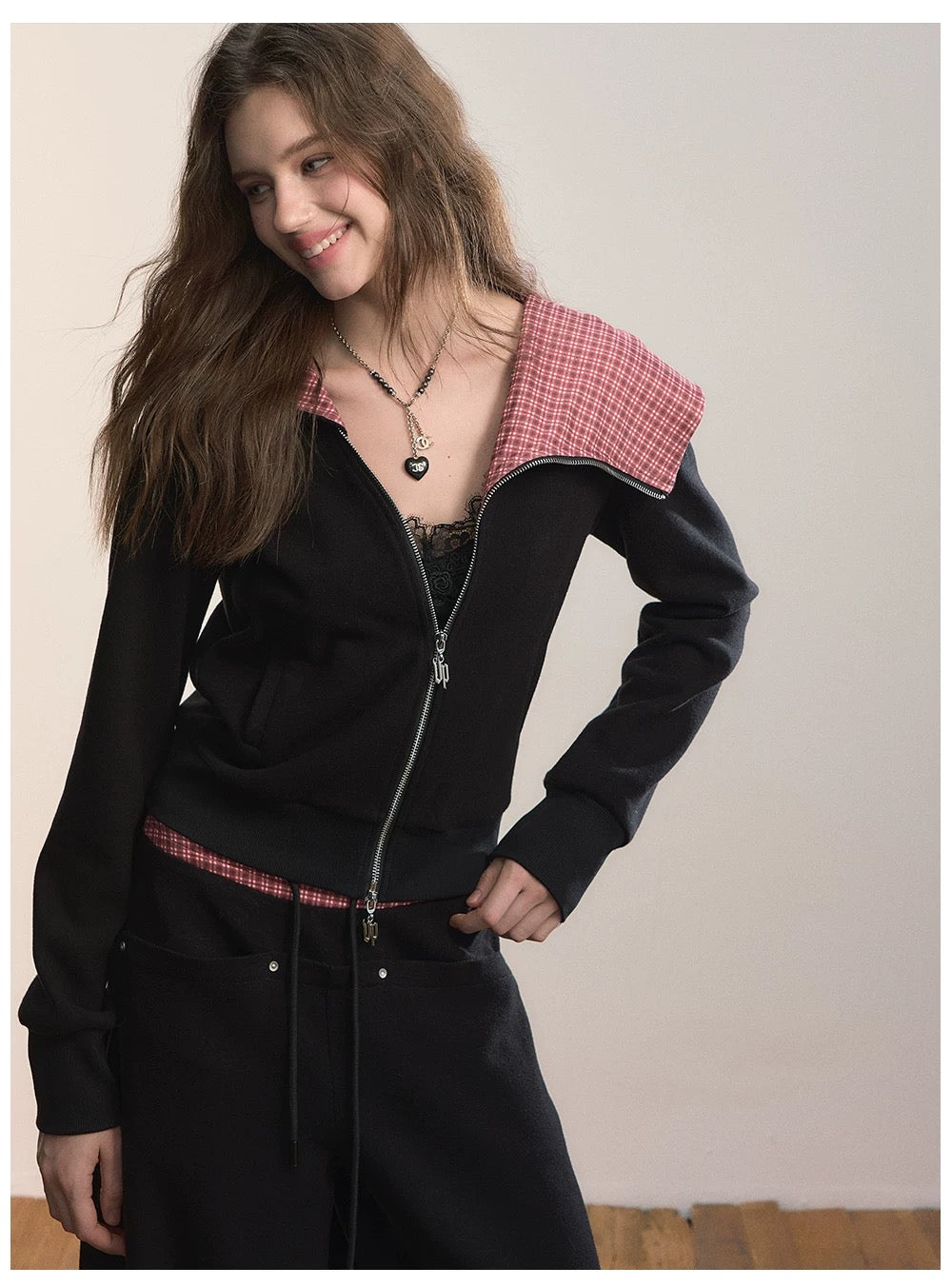 VIA PITTI VIADC640 Design inspired collared street style hooded sweatshirt