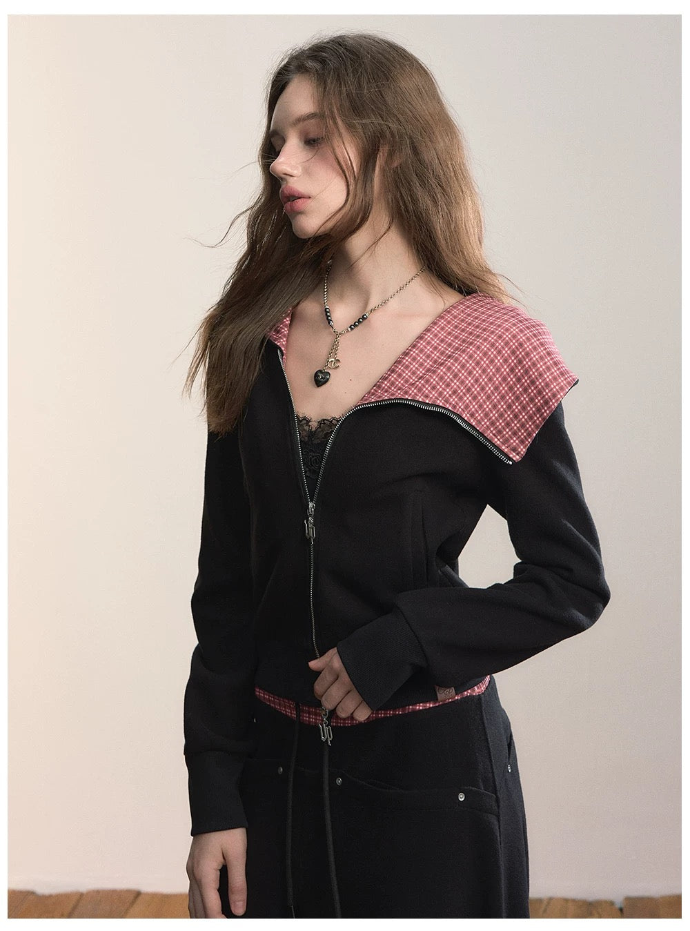VIA PITTI VIADC640 Design inspired collared street style hooded sweatshirt
