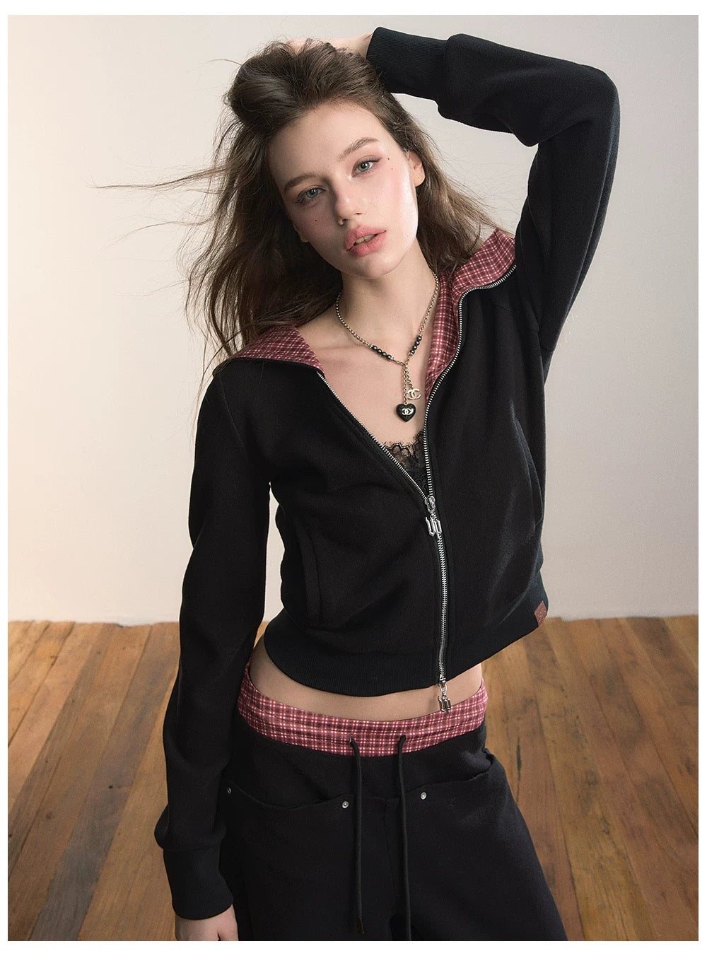 VIA PITTI VIADC640 Design inspired collared street style hooded sweatshirt
