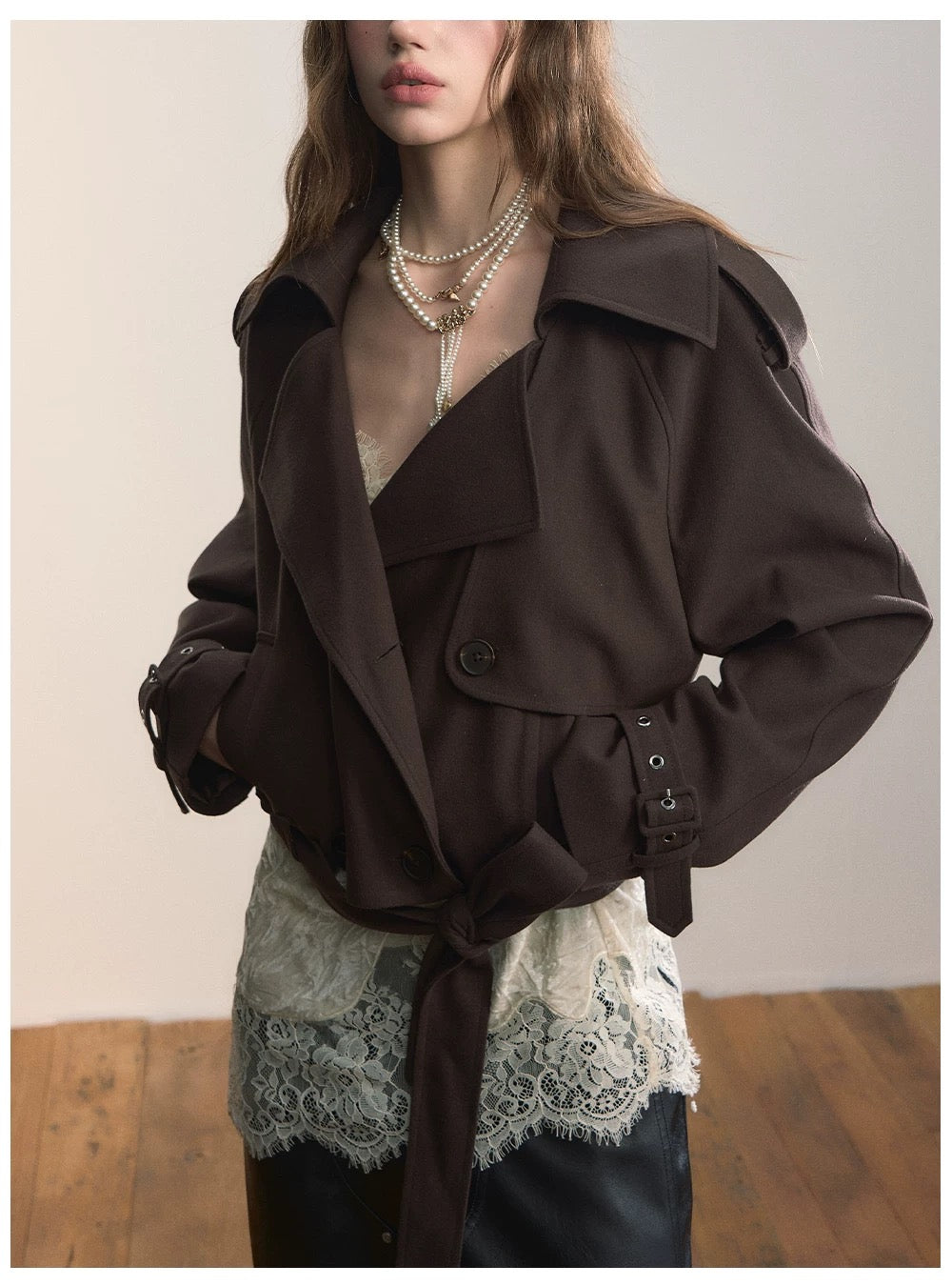 VIA PITTI VIADC647 Bottom strap short lapel windbreaker