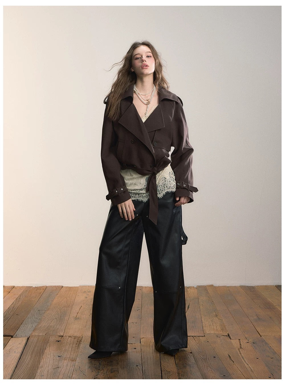 VIA PITTI VIADC647 Bottom strap short lapel windbreaker