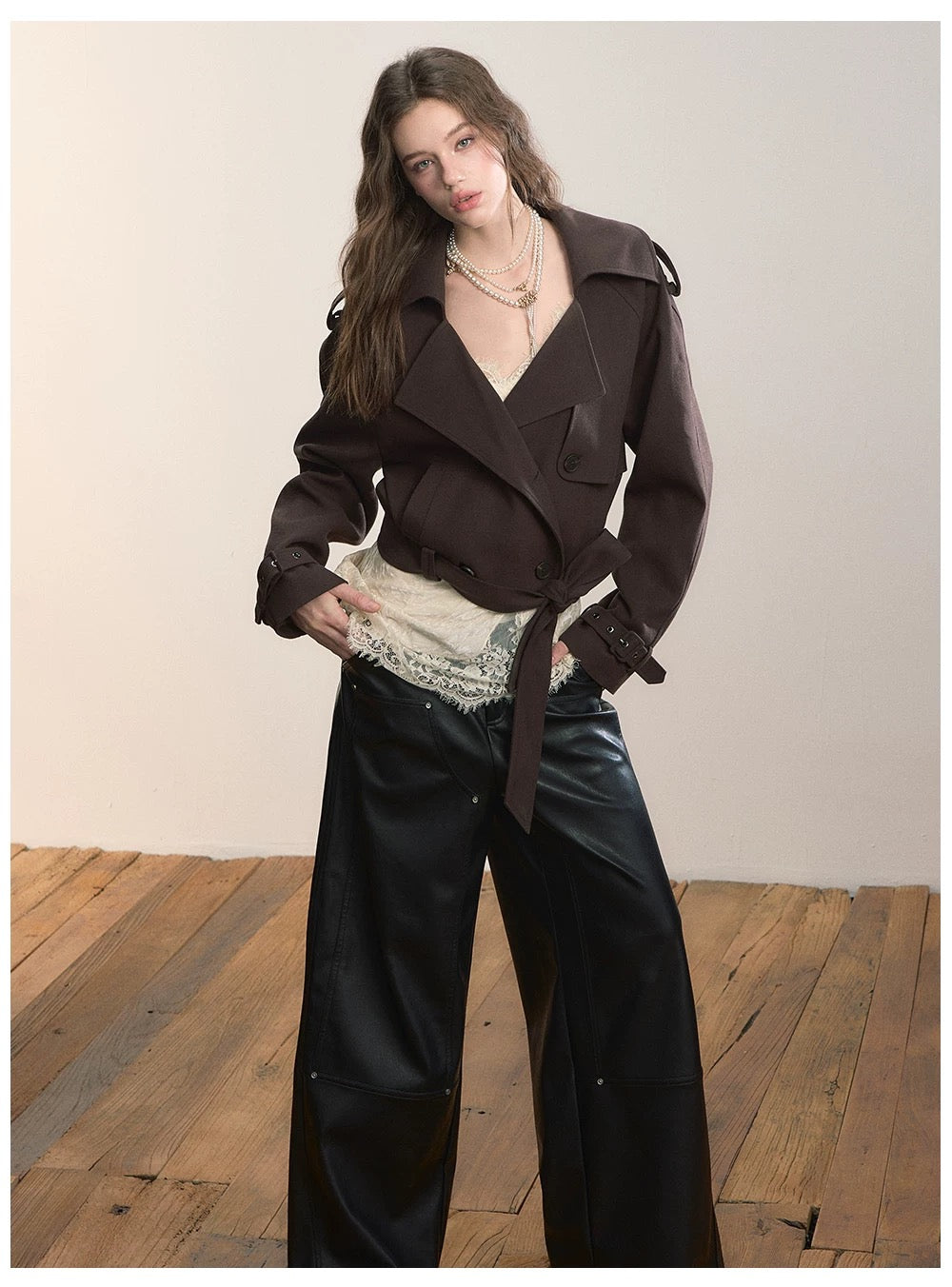VIA PITTI VIADC647 Bottom strap short lapel windbreaker