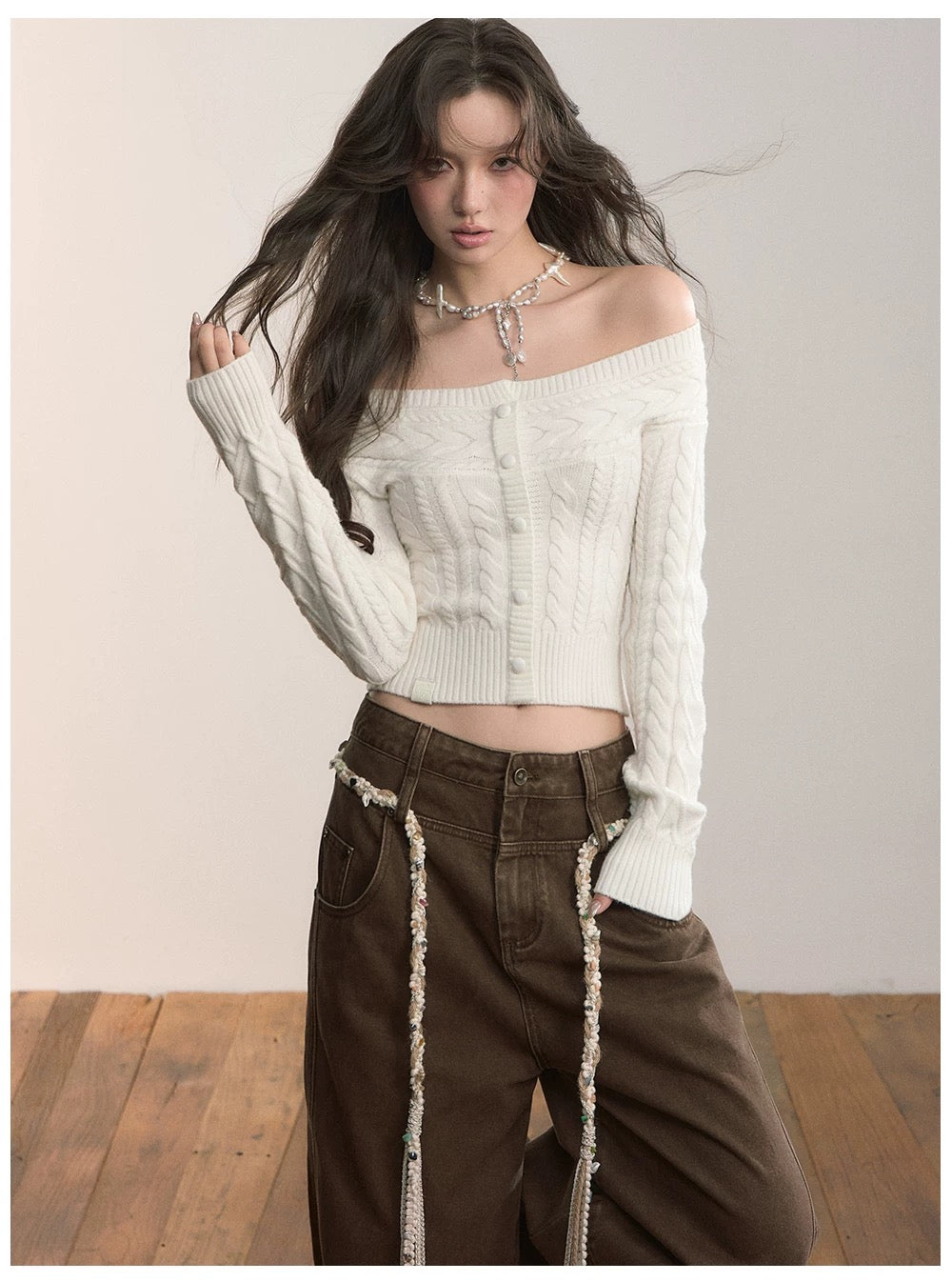 VIA PITTI VIADK618 Off shoulder round neck two in one short twisted flower sweater