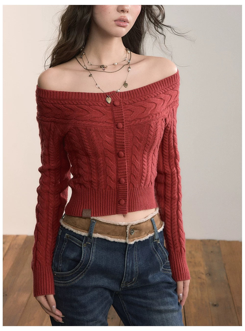 VIA PITTI VIADK618 Off shoulder round neck two in one short twisted flower sweater