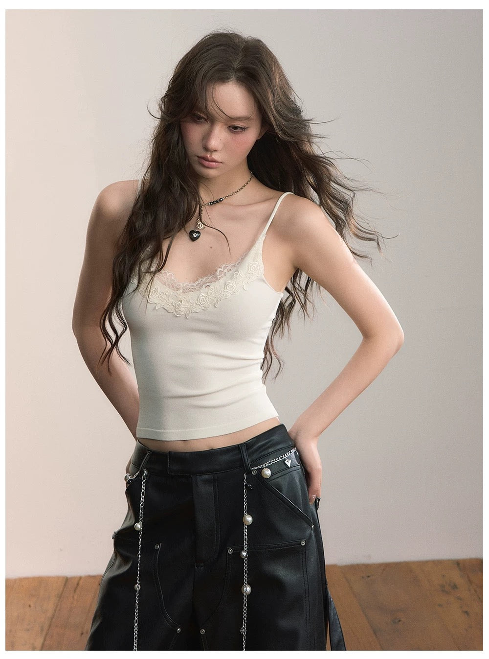 VIA PITTI VIADK654 Splicing lace short camisole