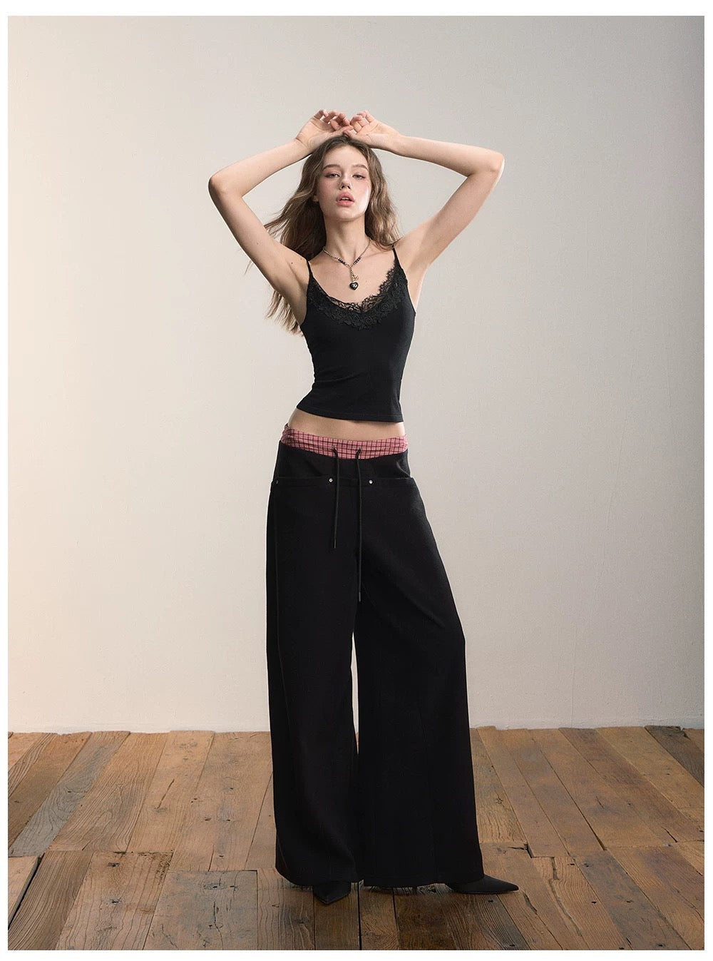 VIA PITTI VIADK654 Splicing lace short camisole