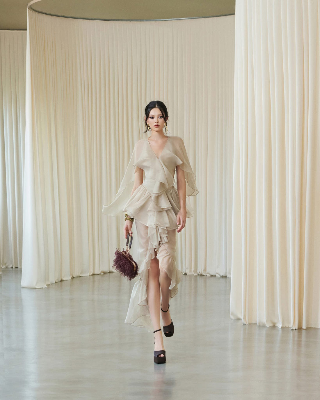 MUST HAVE Layered ruffle midi dress