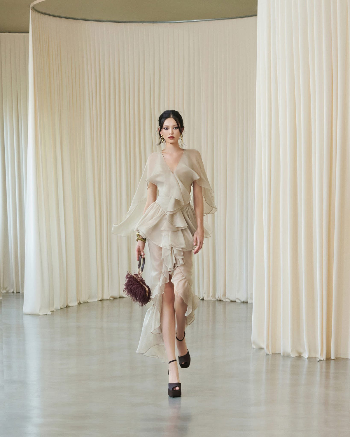 MUST HAVE Layered ruffle midi dress
