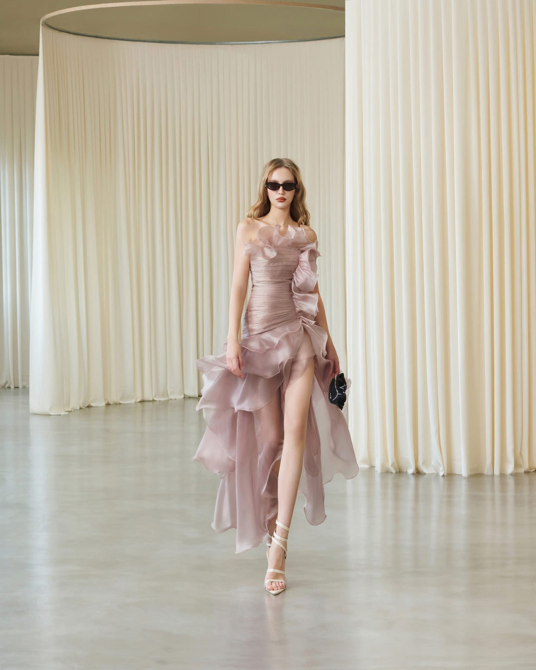 MUST HAVE Ruffled-edge wrap dress
