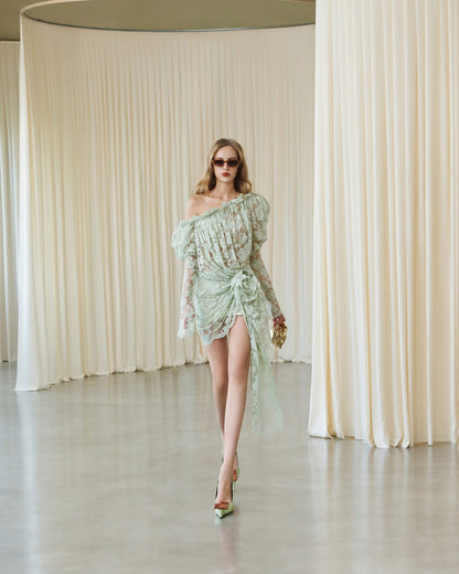 MUST HAVE Off-shoulder lace mini dress