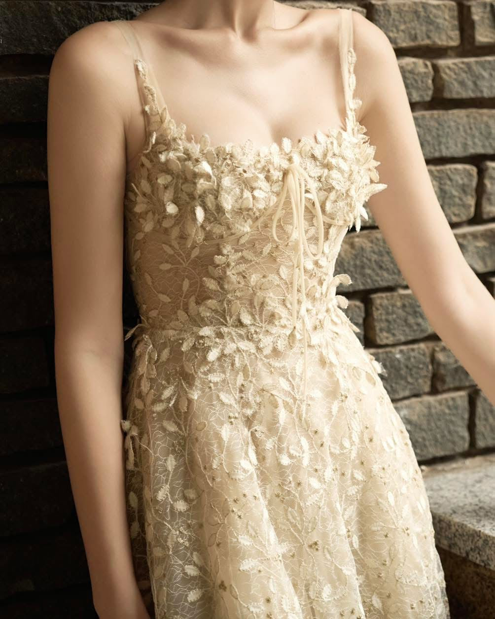 XY Bymyxy Gold lace dress