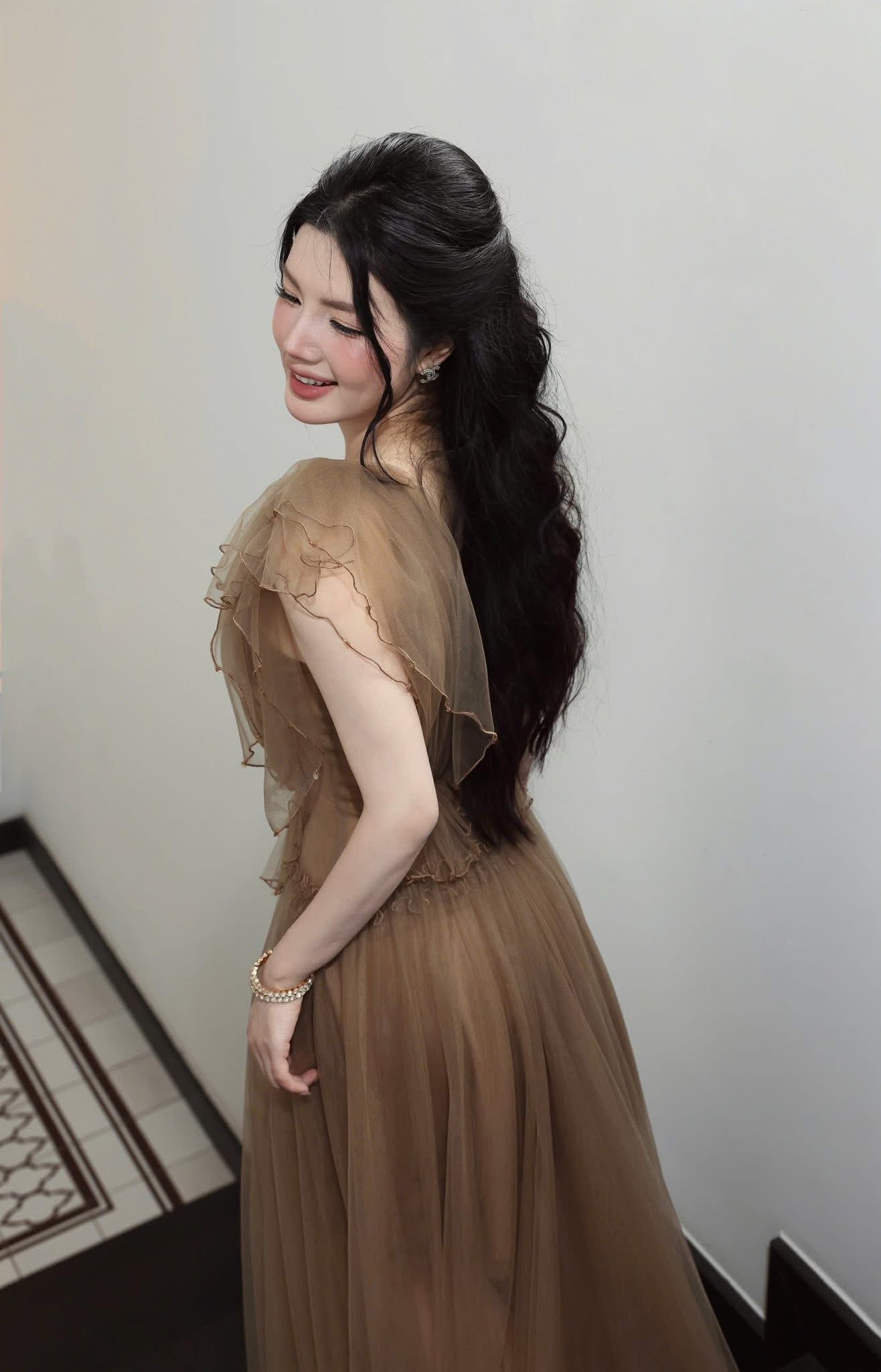XY Bymyxy Brown V dress