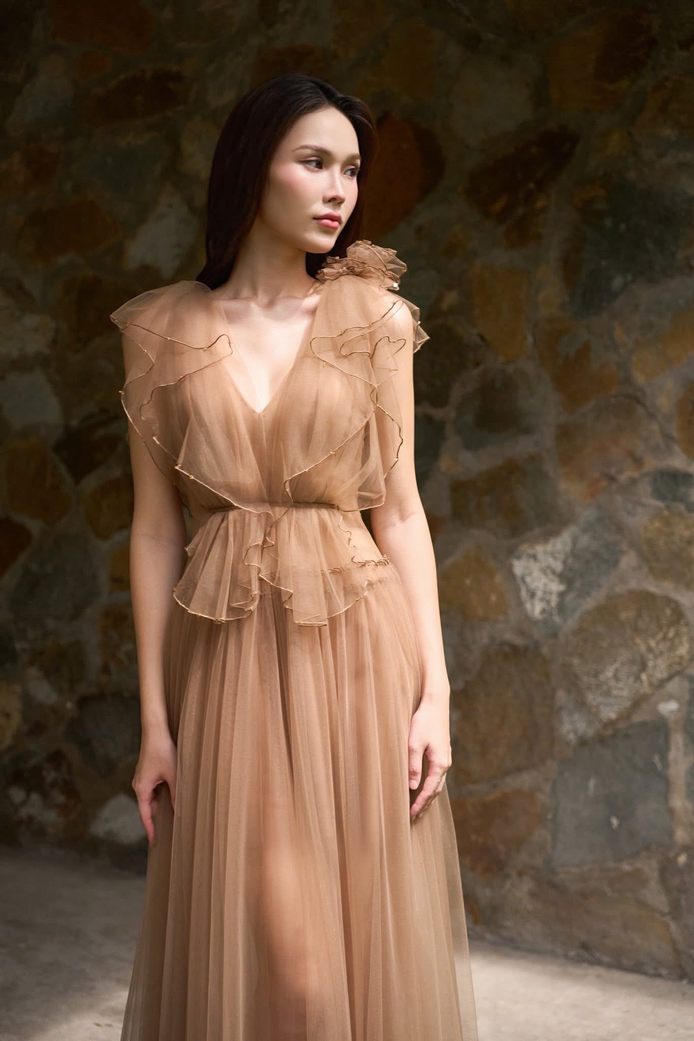 XY Bymyxy Brown V dress