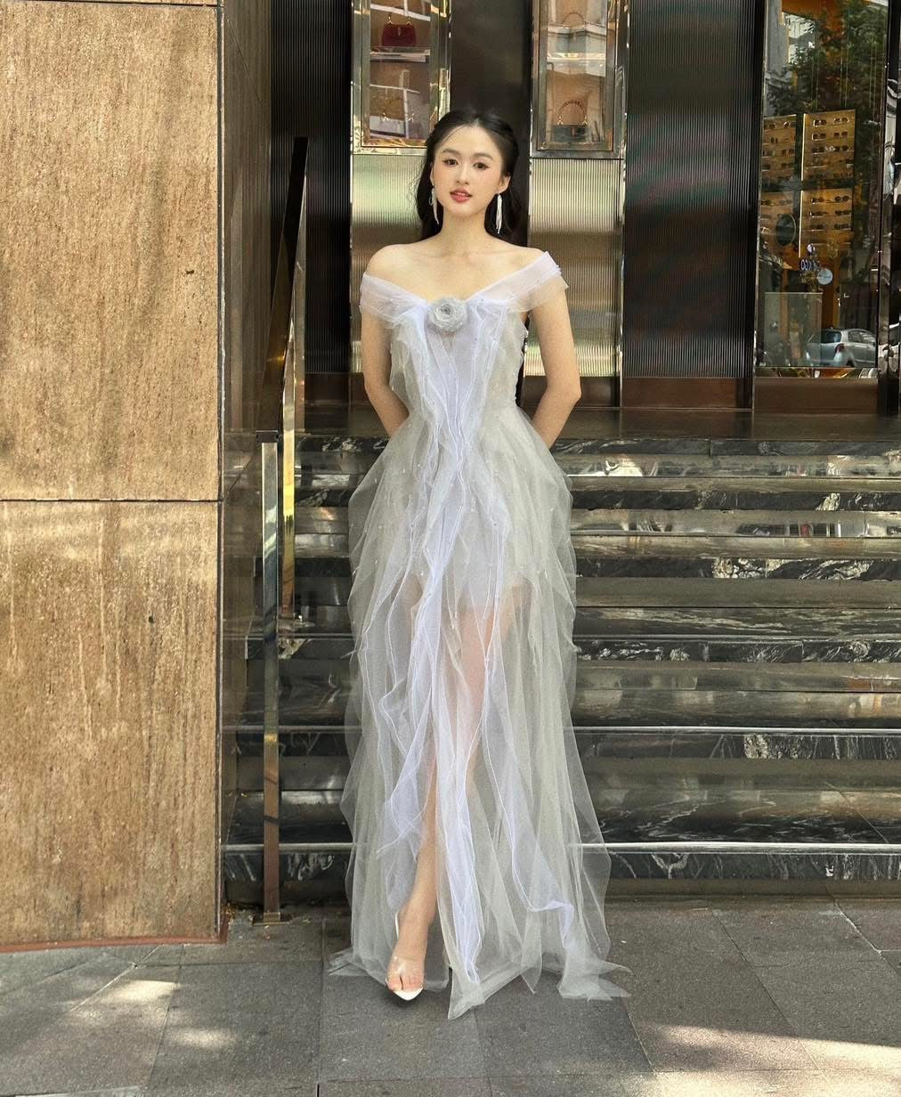 XY Bymyxy Grey white rose bling dress