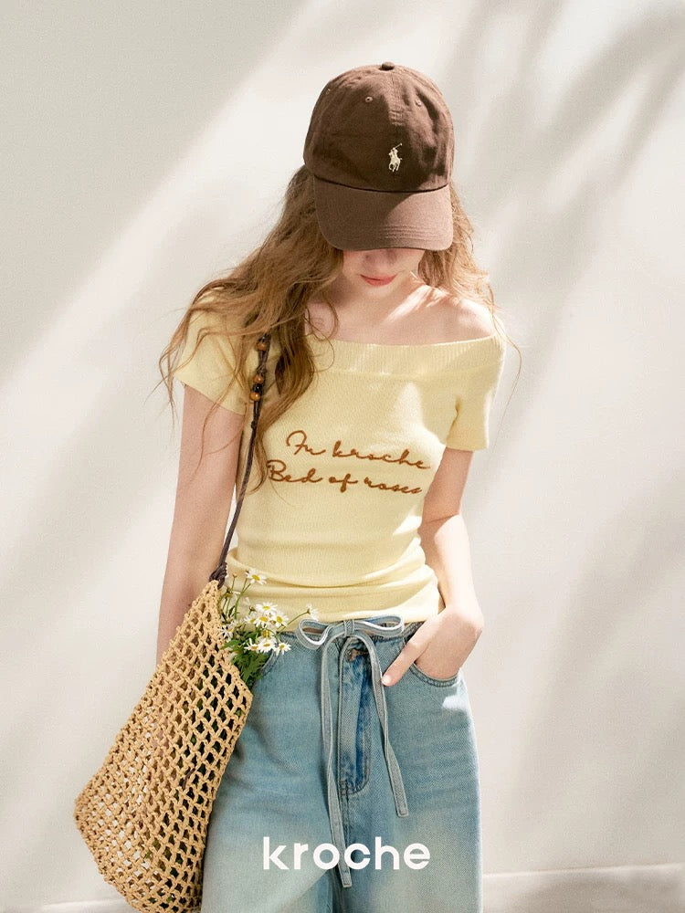 Kroche Off-shoulder slim knit short sleeved T-shirt
