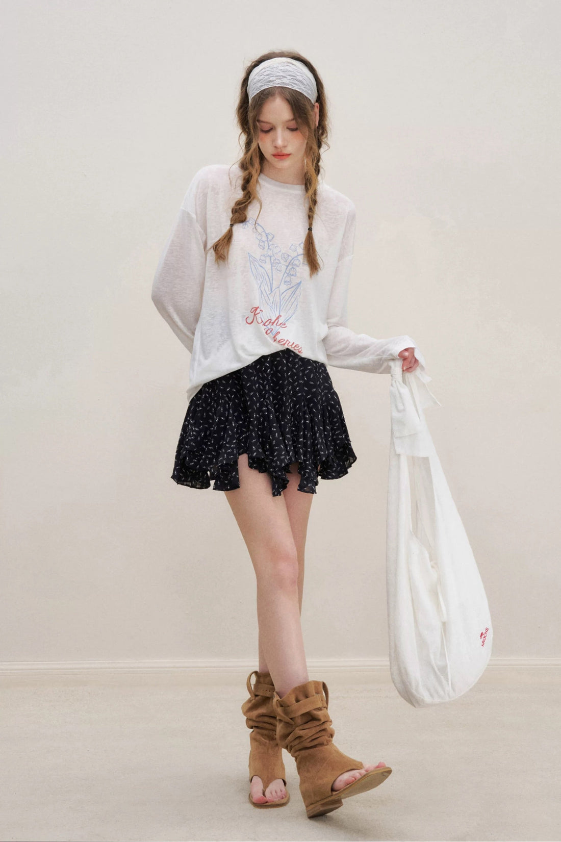 Kroche Hand drawn flower long sleeved blouse