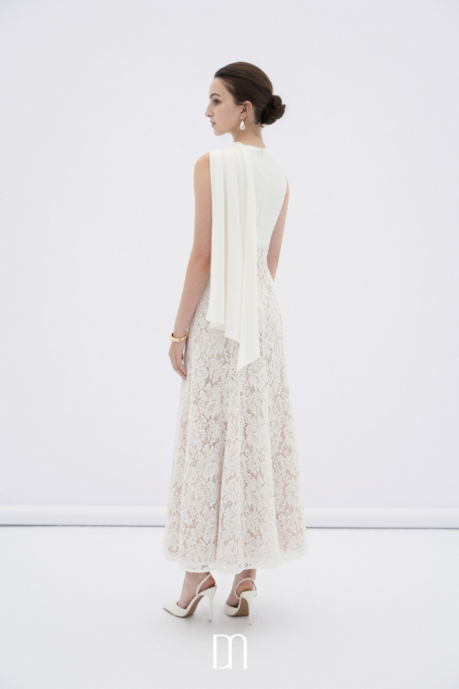 BYDENIO Velin lace midi dress with draped silk neck