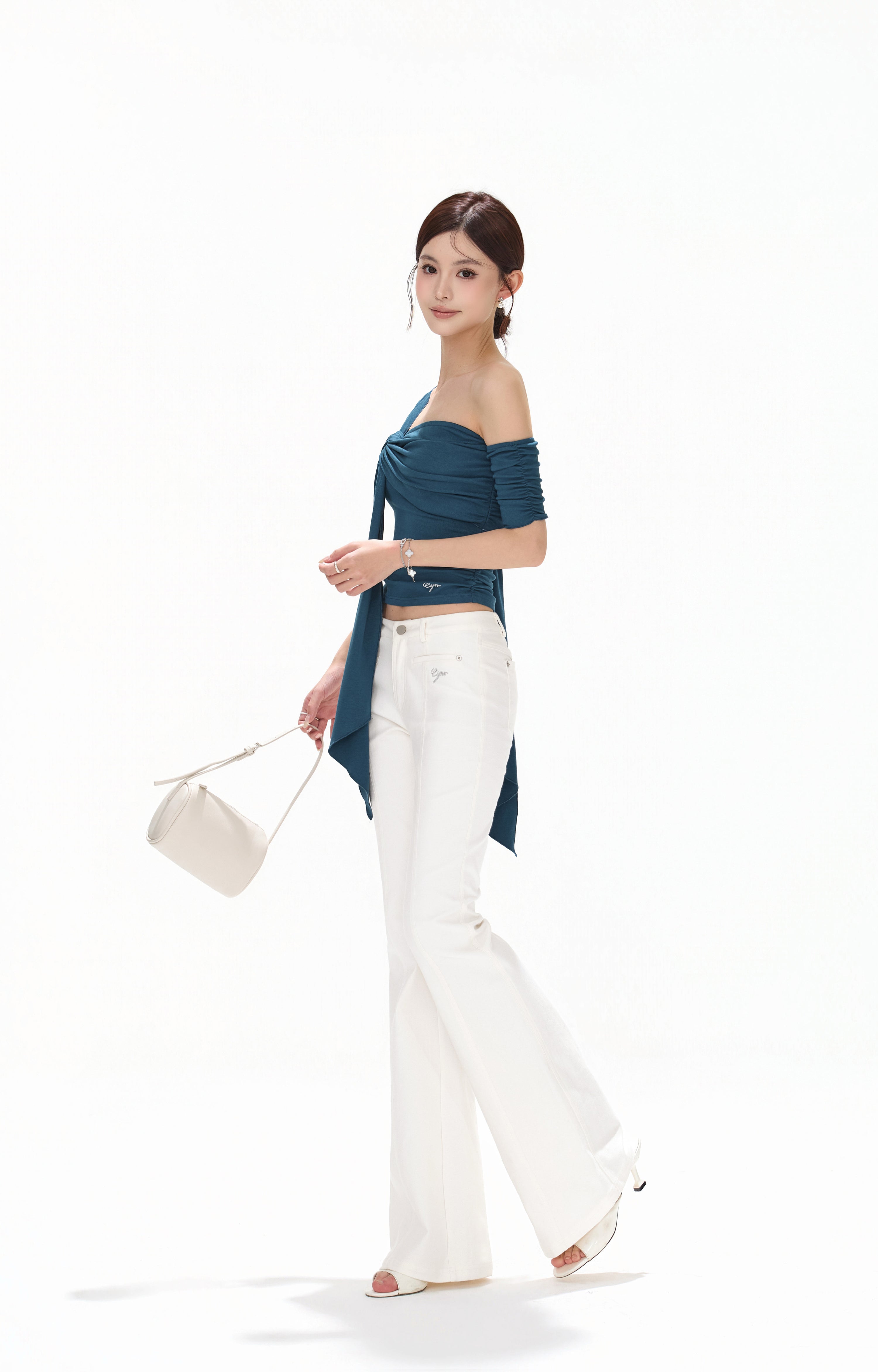 CYNR CY260402 Ribbon pleated twisted diagonal shoulder knitted top
