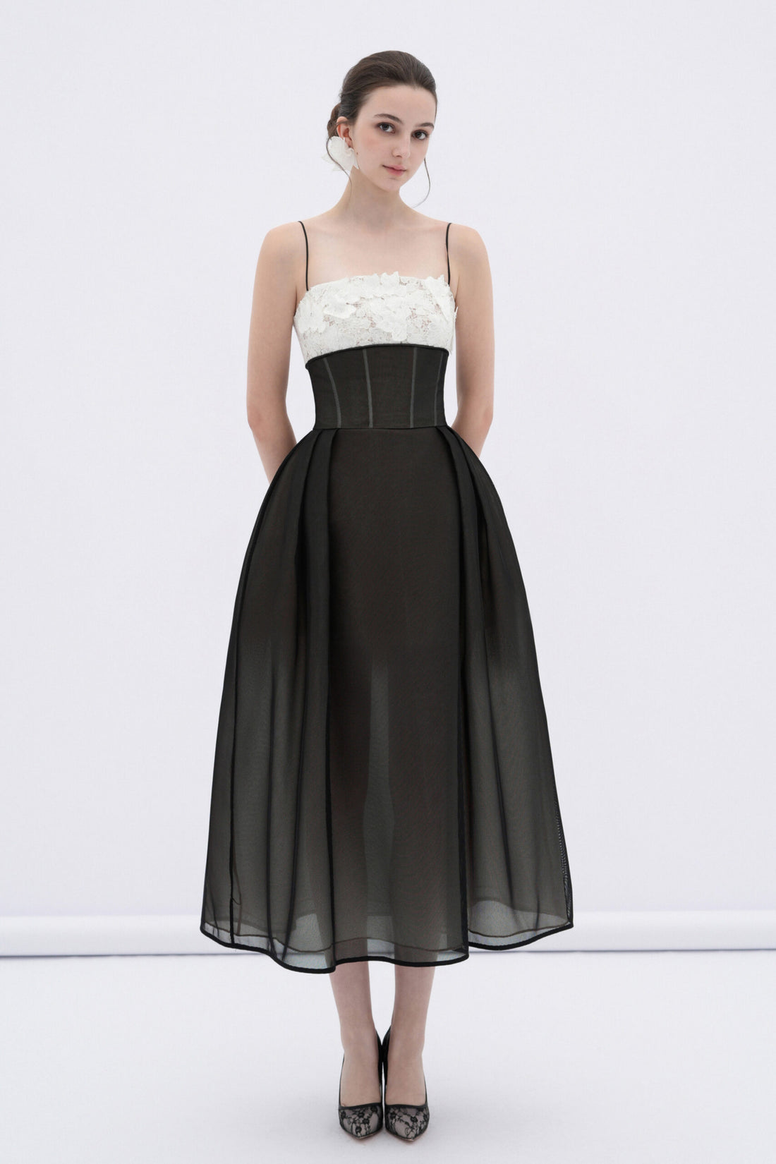BYDENIO Vela mesh midi dress with floral lace