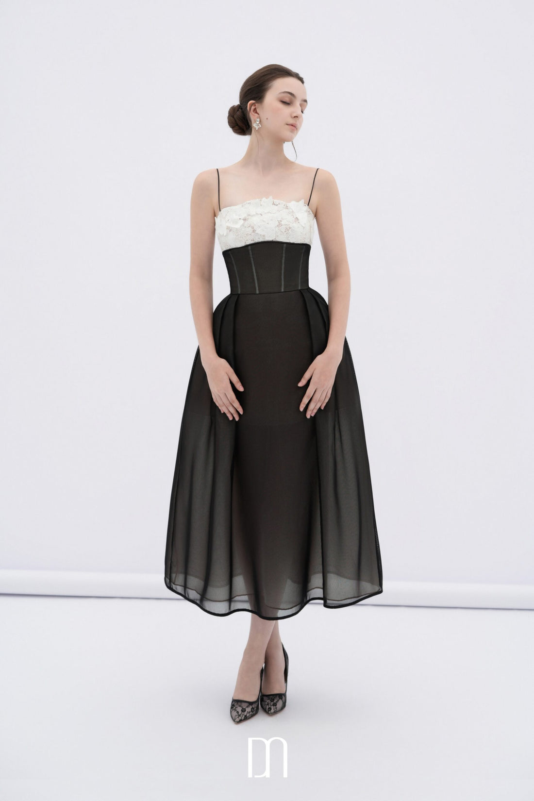 BYDENIO Vela mesh midi dress with floral lace
