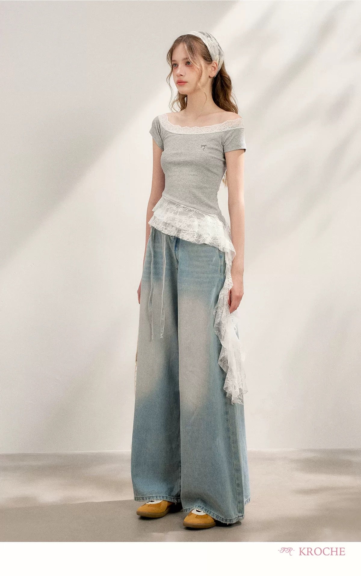 Kroche Lace splicing off-shoulder T-shirt
