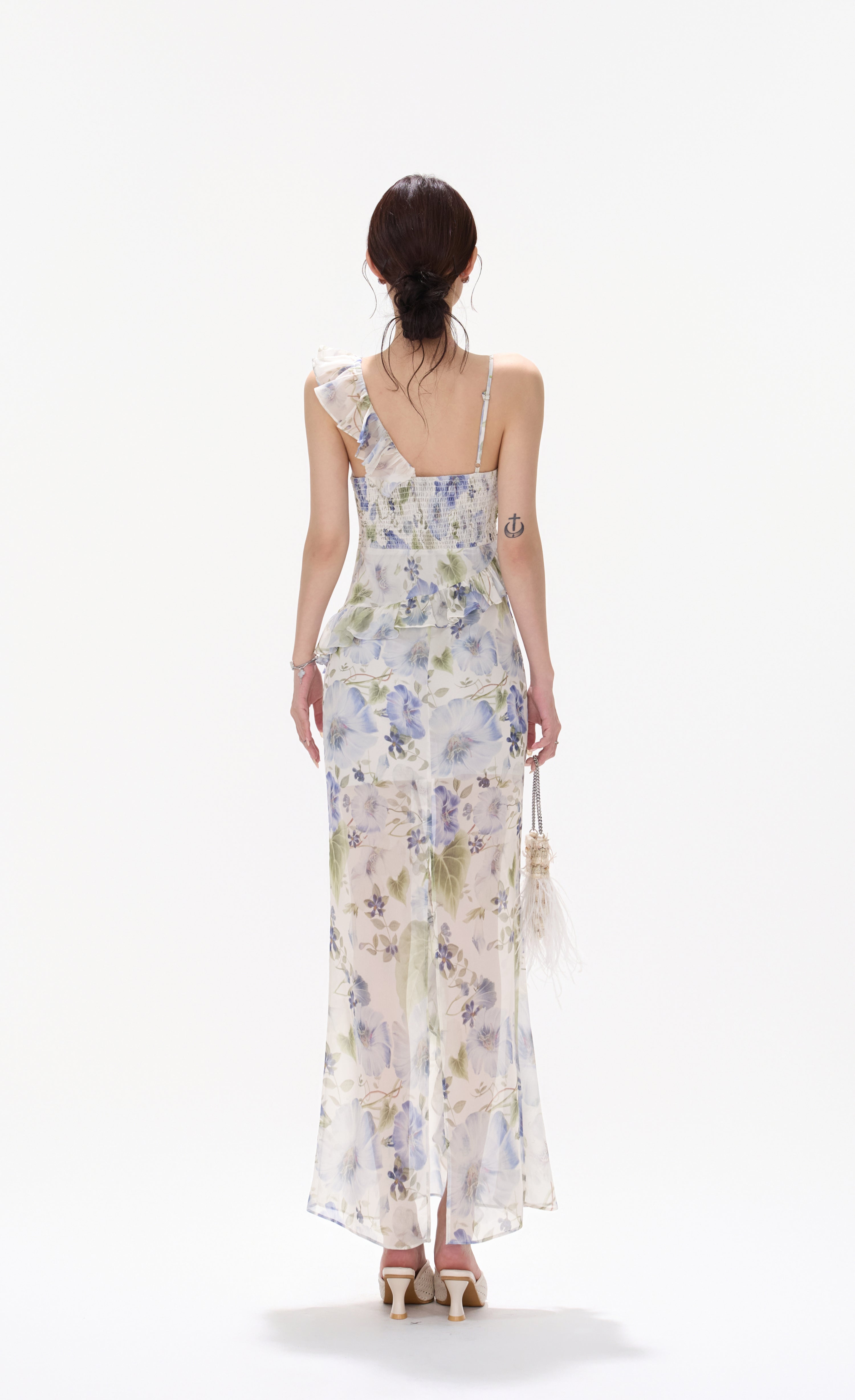 CYNR CY260466DLW Ruffle V-neck floral suspender dress