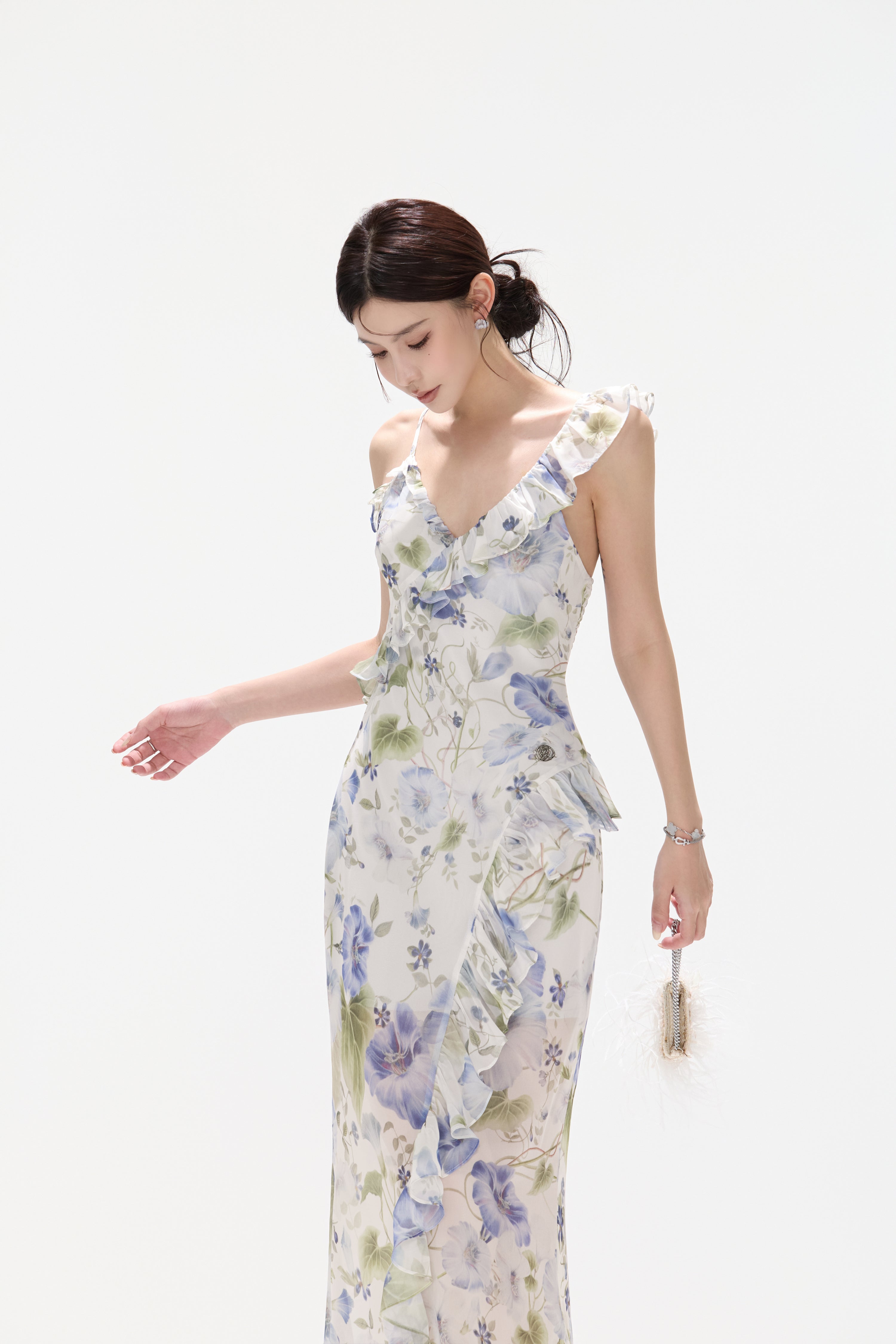CYNR CY260466DLW Ruffle V-neck floral suspender dress