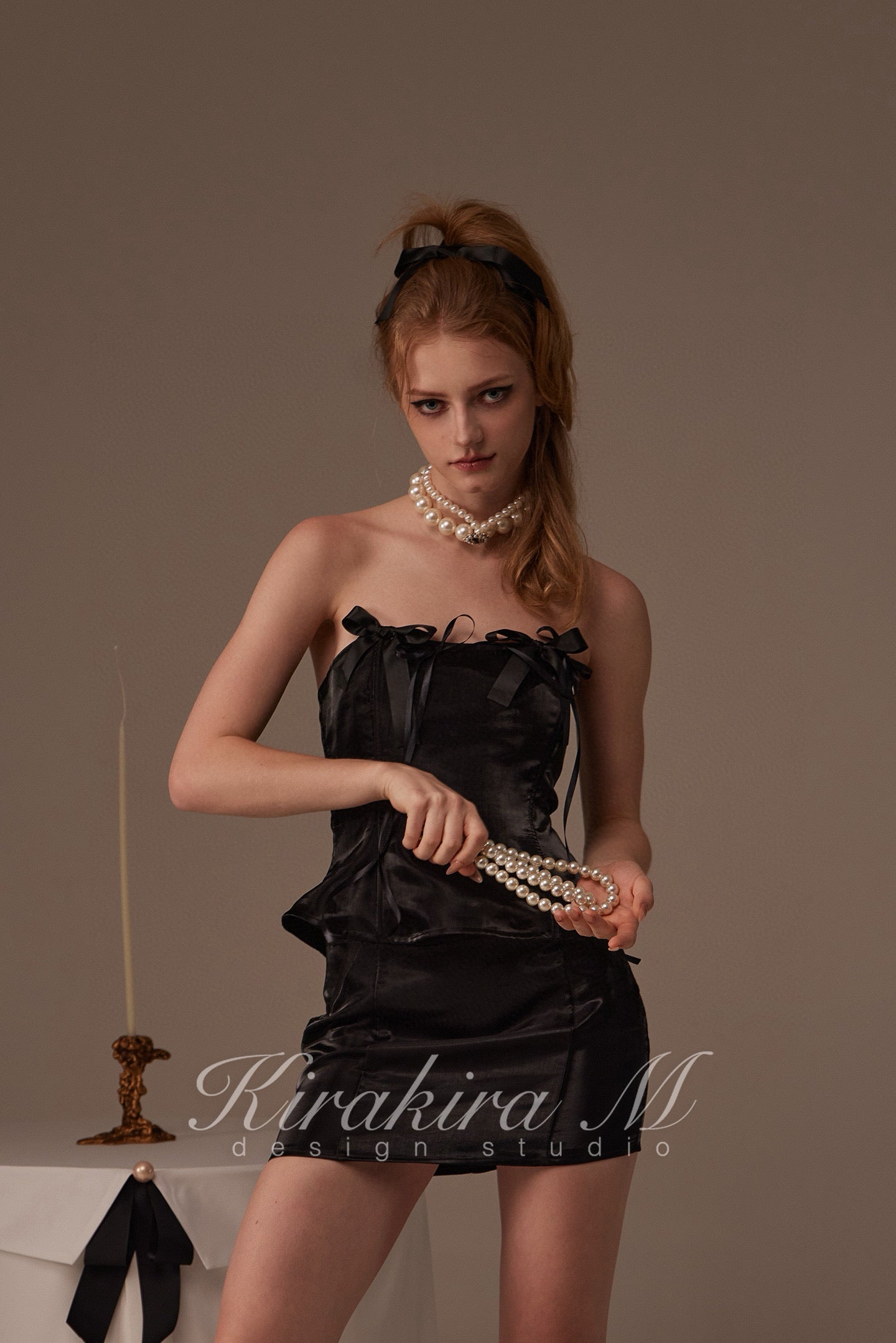 Kirakira.M Black oil-glossy bow chest &amp; Black oil-glossy skirt