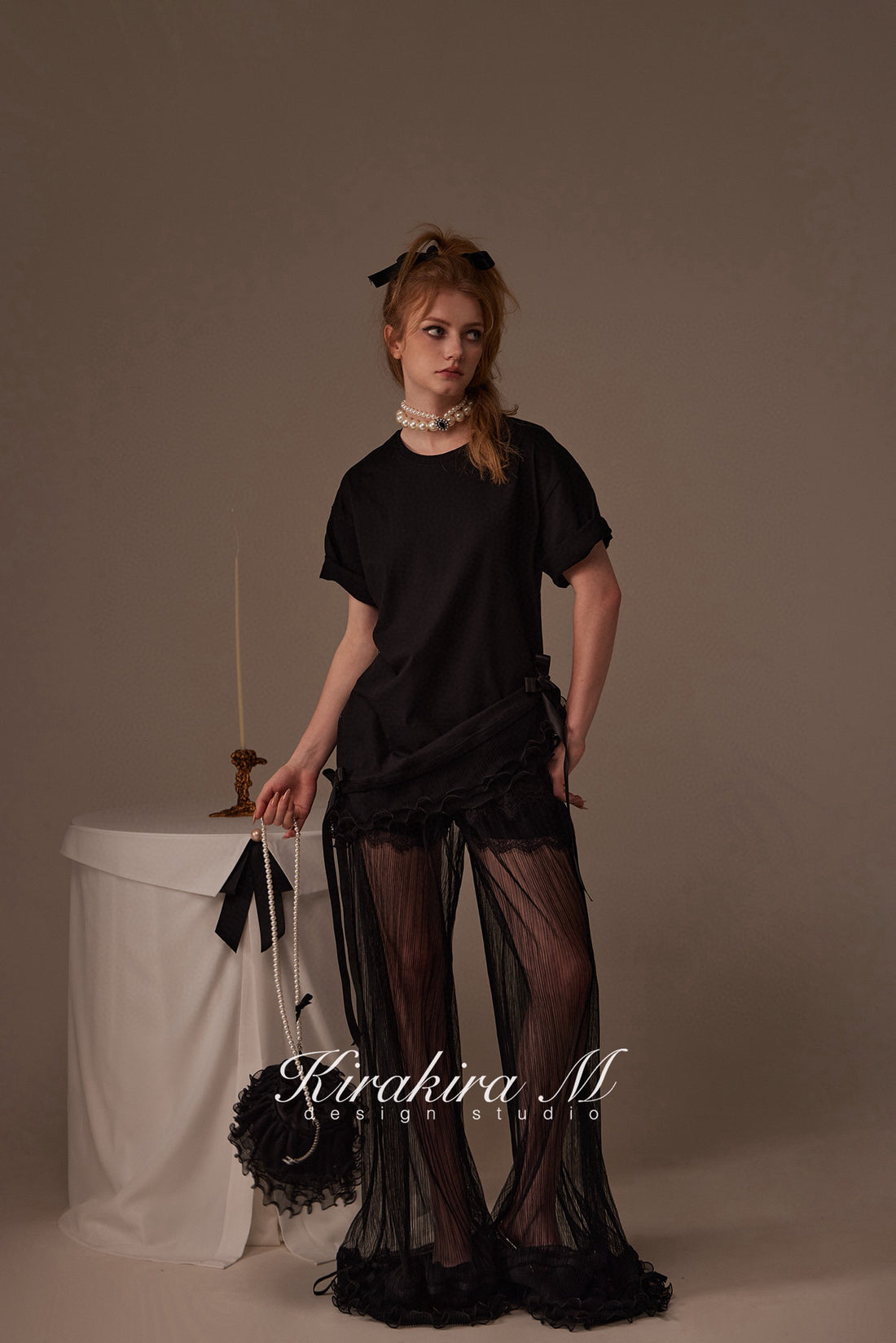 Kirakira.M Black bow loose T-shirt (Multiple ways to wear)