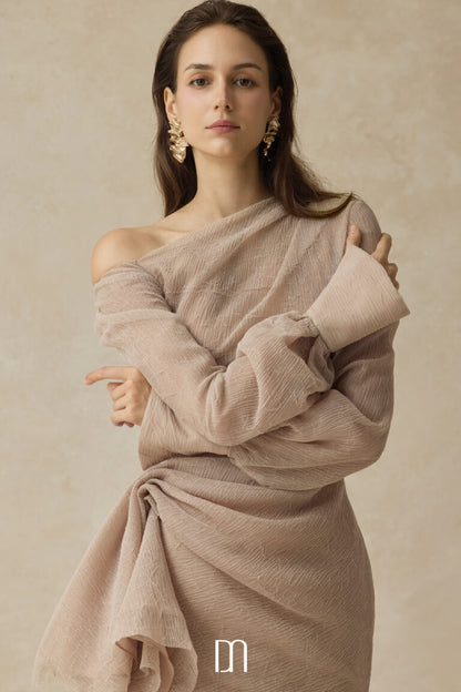 BYDENIO Elarion Asymmetrical mermaid dress with long sleeves