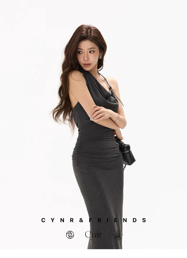 CYNR Halter neck swinging collar knitted dress