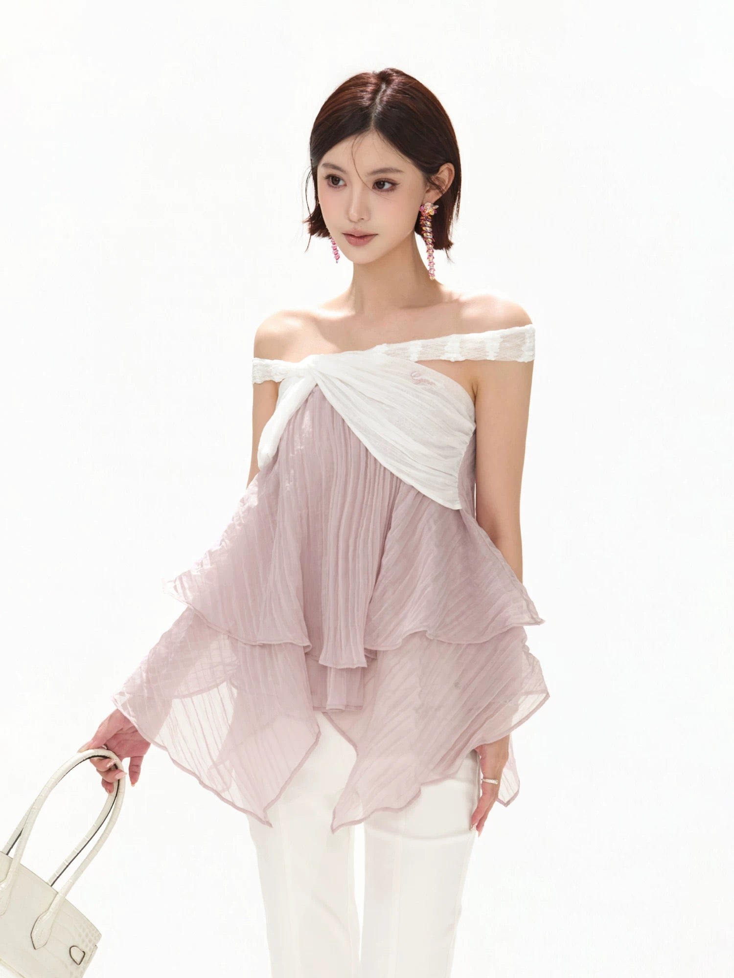CYNR Off shoulder ruffle edge irregular pleated chiffon top