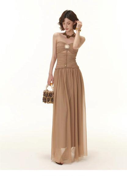 CYNR Knitted waist-cinching slim-fit dress