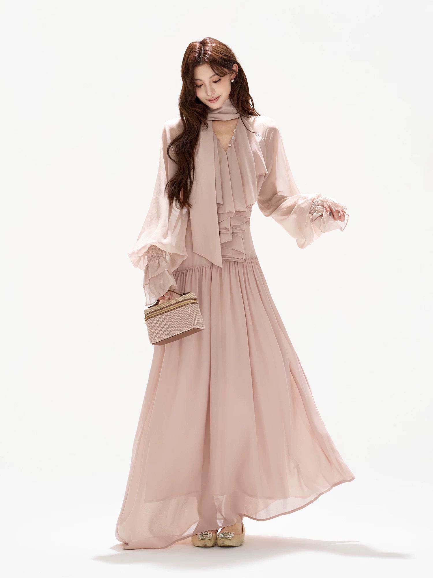 CYNR Chiffon ribbon V-neck dress